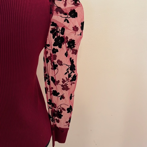 Almost Famous Top - Picture 4 of 6